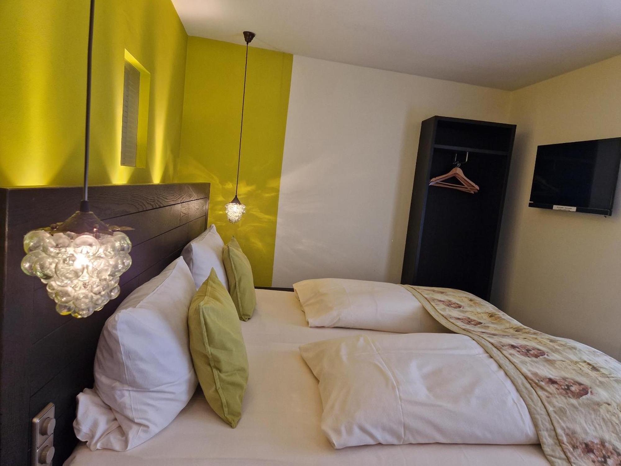 Laurentius Boutique-Hotel & Restaurant Вейкерсхайм Екстериор снимка